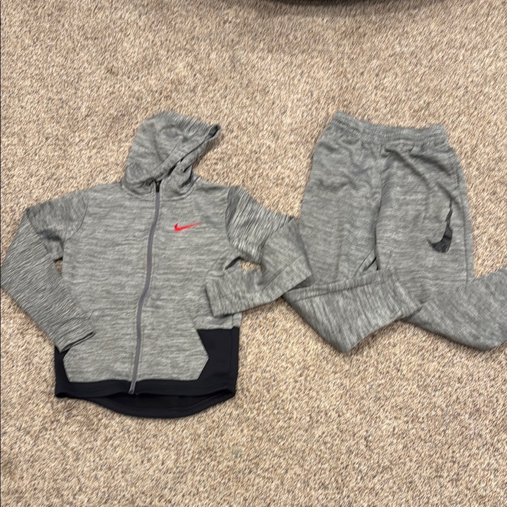 Nike Gray Tracksuit with Red Logo Size XL Boys